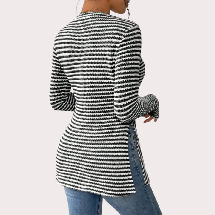 Eliza Ribbed Stretch-Knit Long Sleeve Top – Sculpted Contouring Shirt