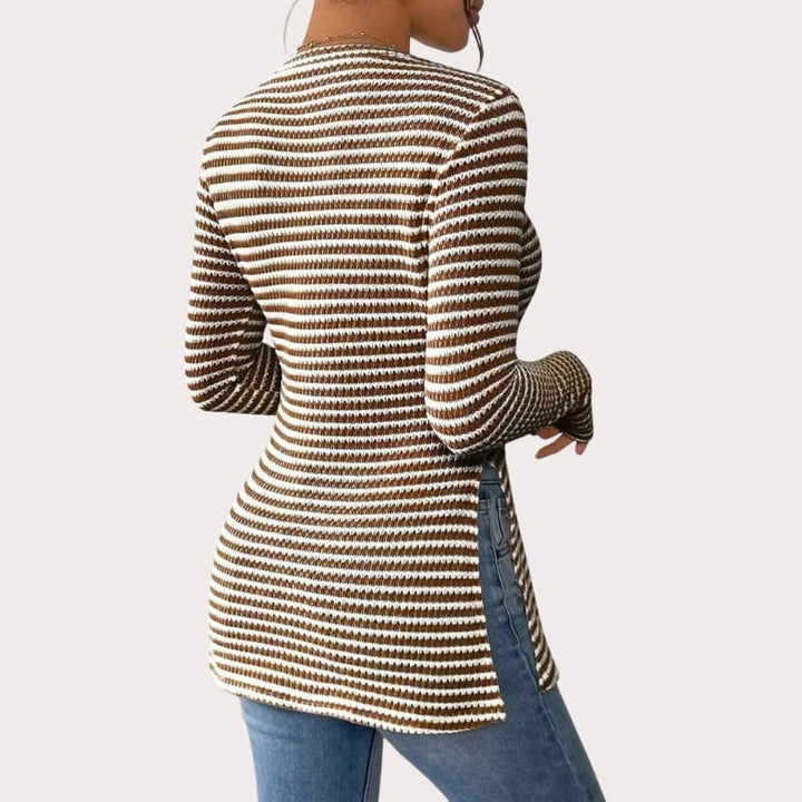 Eliza Ribbed Stretch-Knit Long Sleeve Top – Sculpted Contouring Shirt